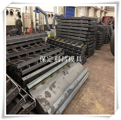 防撞墻模具,冬季施工注意事項