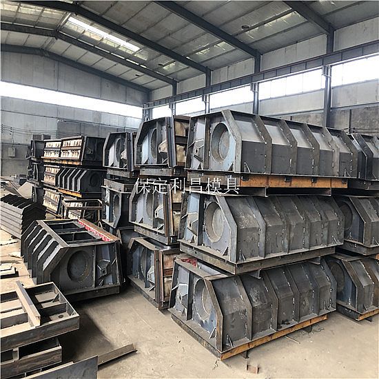 水泥生態(tài)框模具相關技術說明