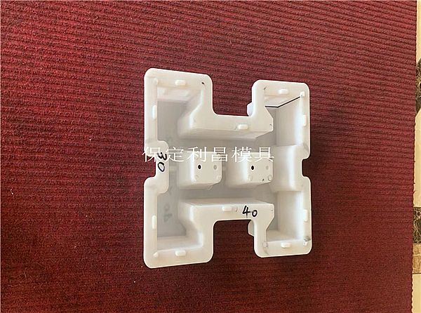 連鎖護坡模具