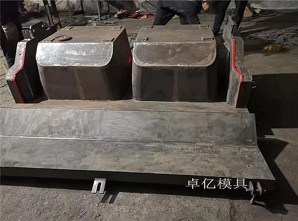 階梯型生態(tài)護坡模具