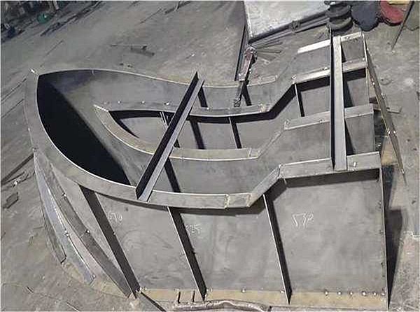 現(xiàn)澆安全島模板_技術(shù)支持