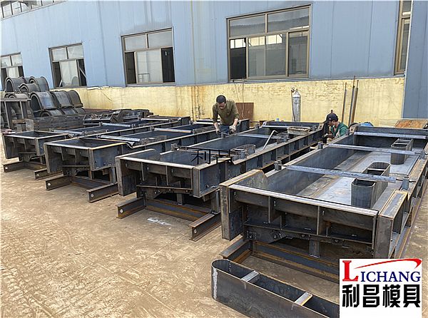 新澤西護欄模板 4米長度高速公路的專屬